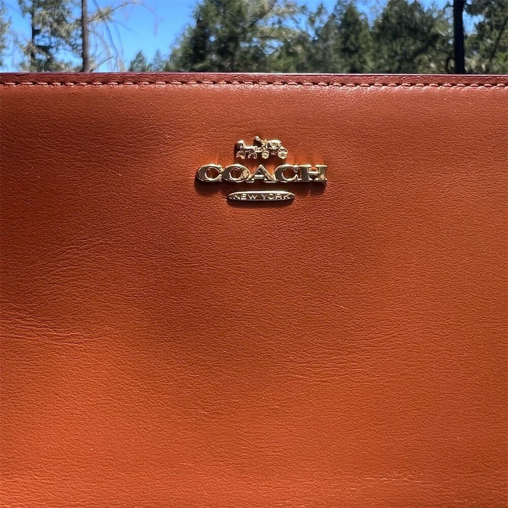 COACH Brown Smooth Leather Bifold Wallet with Gold Hardware AUTHENTIC